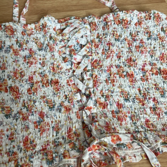 NWT American Eagle Floral Smocked Cropped Corset Top Size Large - Picture 2 of 5
